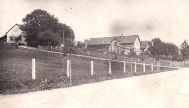 Statek ve Staré Vsi nad Ondřejnicí, který patřil rodičům Josefa Mikuše. Zdroj: archiv Miroslavy Galáskové